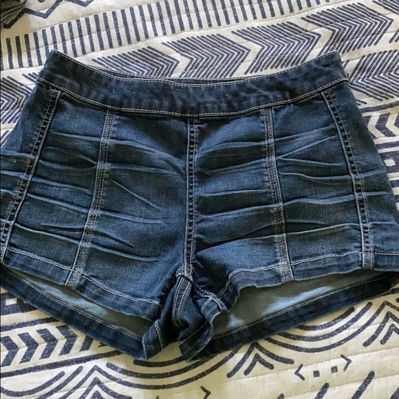 Shorts bundle!!💰 - Picture 4 of 12